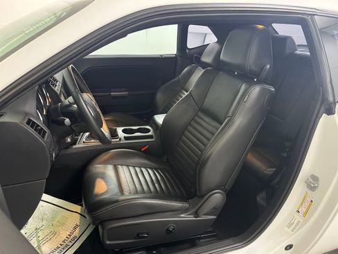 Used 2013 Dodge Challenger R/T Plus image 18
