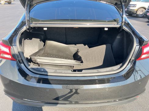 Used 2019 Chevrolet Malibu LT w/ Driver Confidence Package image 12