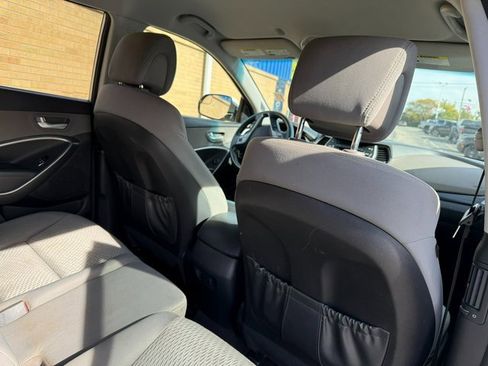 Used 2016 Hyundai Santa Fe SE image 25