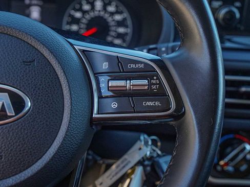 Certified 2021 Kia Seltos S image 14