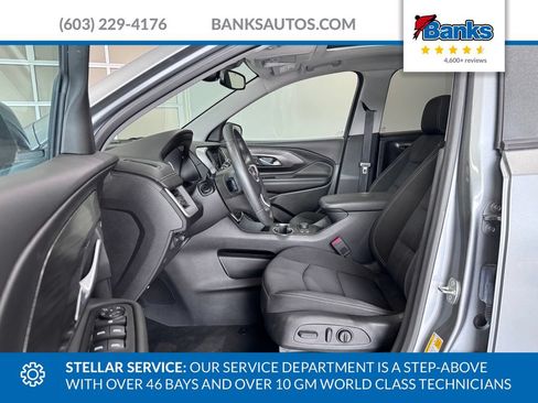 Certified 2023 GMC Terrain SLE w/ Driver Convenience Package AWD/4WD image 9