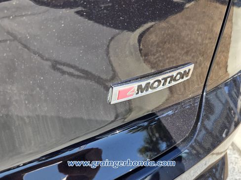 Used 2022 Volkswagen Atlas Cross Sport SE image 13