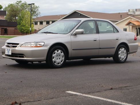 Used 1998 Honda Accord LX image 11