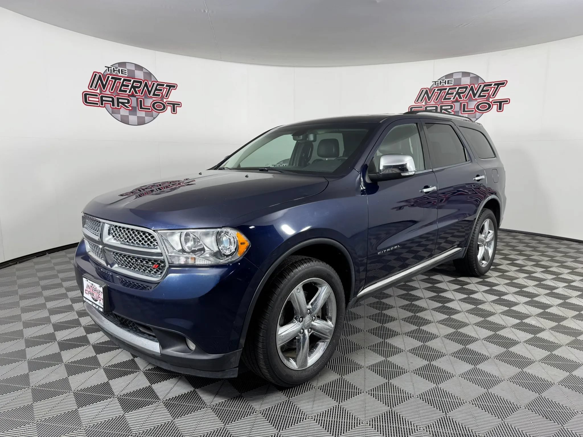 Used 2012 Dodge Durango Citadel w/ Trailer Tow Group IV AWD/4WD image 3