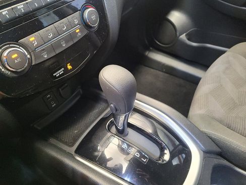 Used 2016 Nissan Rogue S AWD/4WD image 26