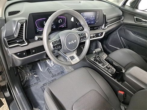 Used 2024 Kia Sportage LX image 18