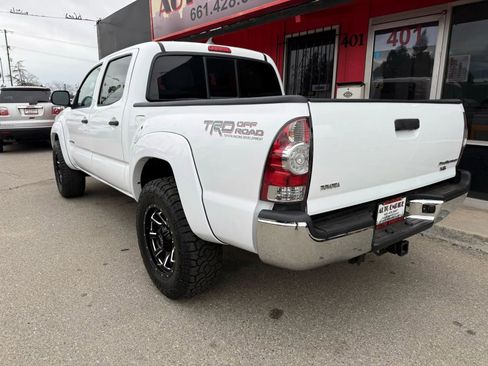 Used 2014 Toyota Tacoma PreRunner w/ Limited Package image 6