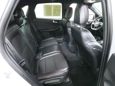 Certified 2025 Ford Escape ST-Line AWD/4WD image 28
