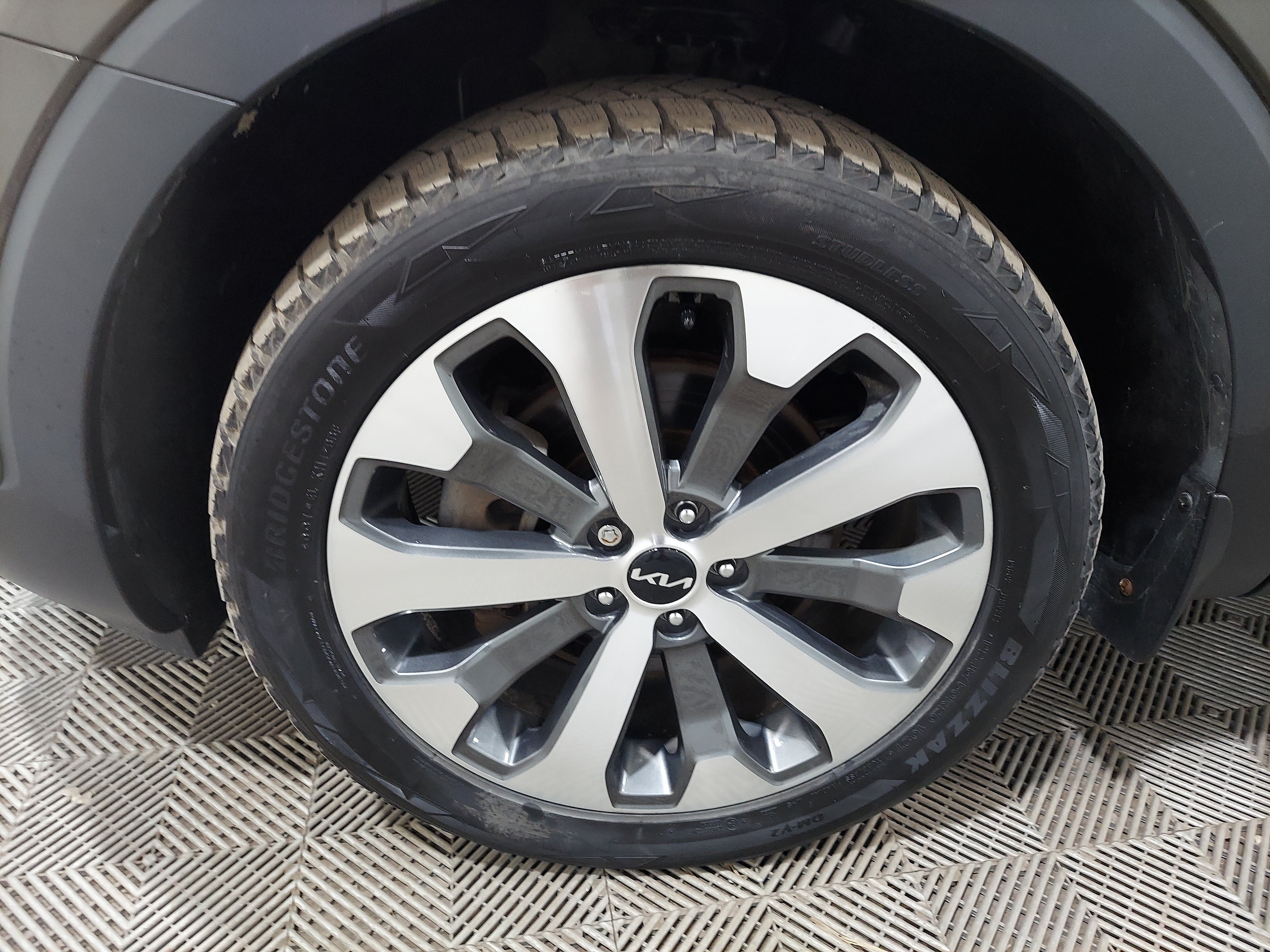 Used 2022 Kia Telluride SX AWD/4WD image 5