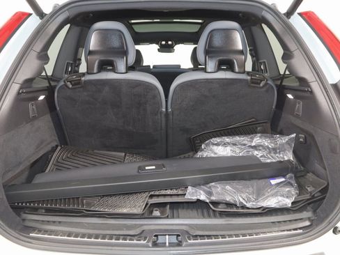 Used 2024 Volvo XC90 T8 Ultimate w/ Protection Package Premier image 50