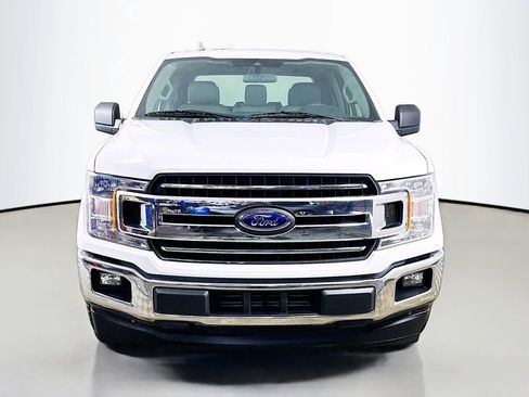 Used 2020 Ford F150 XLT image 2