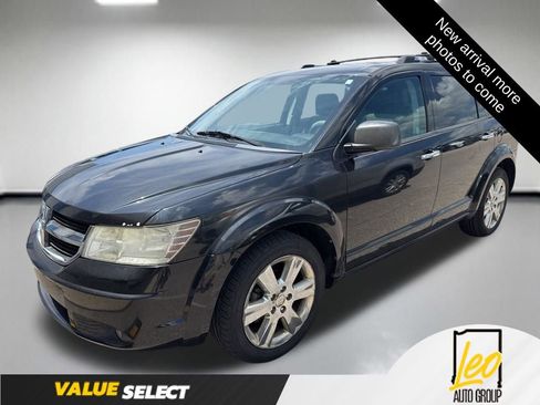 Used 2009 Dodge Journey R/T w/ Flexible Seating Group FWD image 1