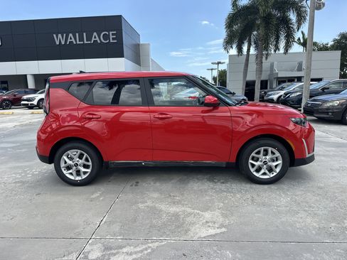 New 2025 Kia Soul LX w/ LX Technology Package image 5