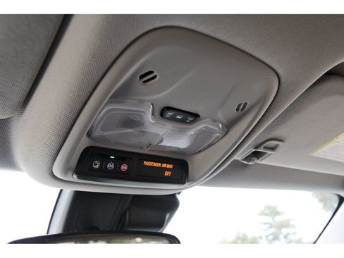 Used 2025 Chevrolet TrailBlazer LT FWD image 25