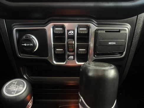 Used 2023 Jeep Wrangler Unlimited Sahara AWD/4WD image 76