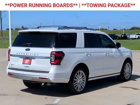 Used 2022 Ford Expedition Platinum RWD image 9