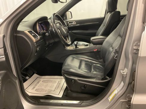 Used 2015 Jeep Grand Cherokee Limited AWD/4WD image 4