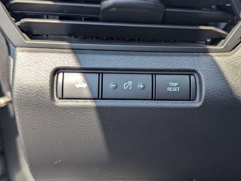 Used 2024 Nissan Altima 2.5 SR FWD image 23