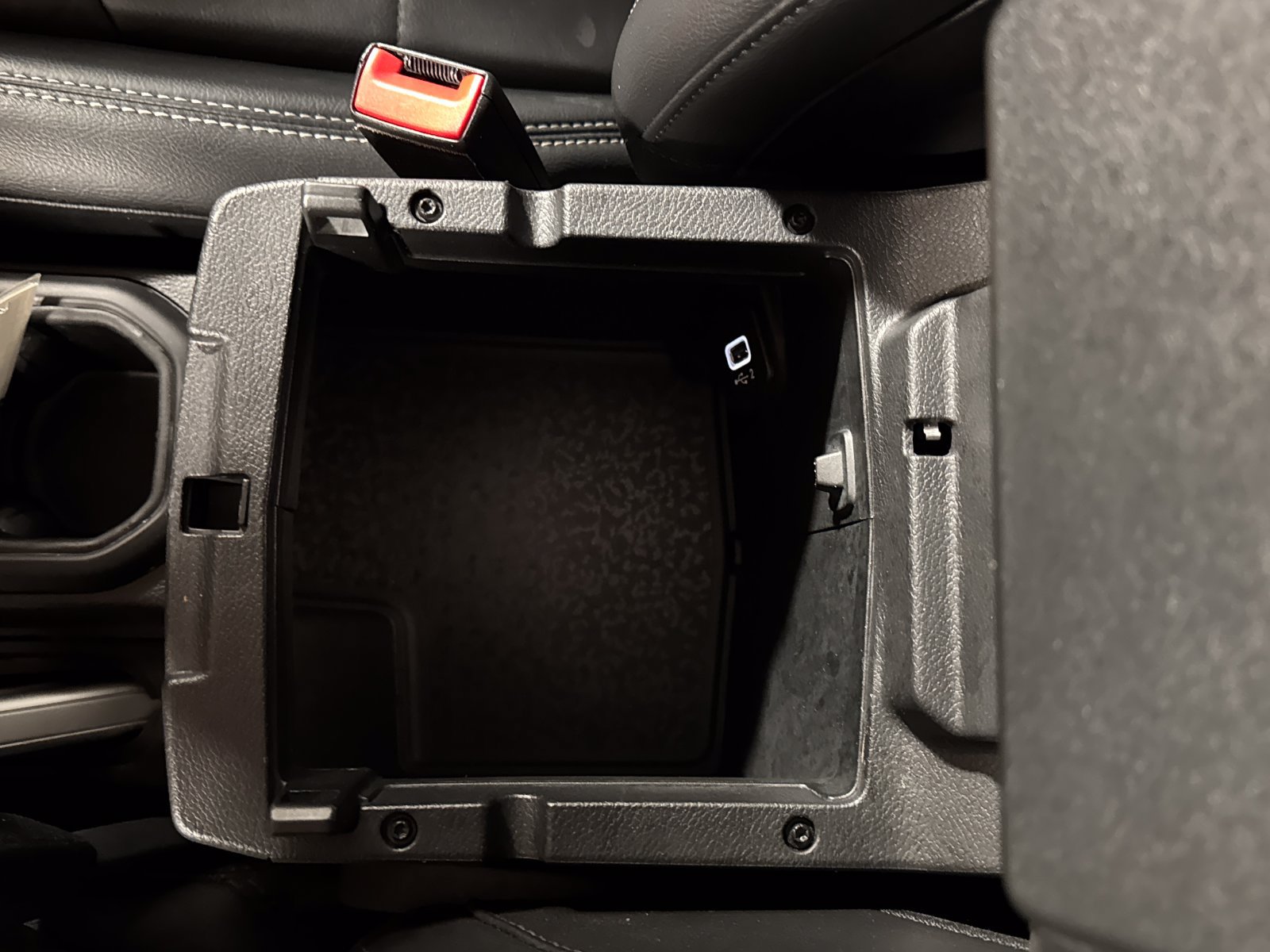 Used 2019 Jeep Wrangler Unlimited Sahara AWD/4WD image 14