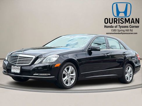 Used 2011 Mercedes-Benz E 350 4MATIC Sedan image 2
