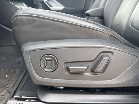 Used 2021 Audi Q3 2.0T Premium w/ Convenience Package image 17