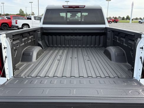 New 2026 GMC Sierra 3500 SLT w/ SLT Premium Package image 9