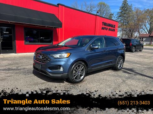 Used 2019 Ford Edge Titanium w/ Cold Weather Package AWD/4WD image 1