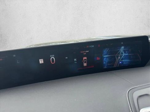 New 2025 Ford Expedition Platinum w/ Driver's Package AWD/4WD image 10