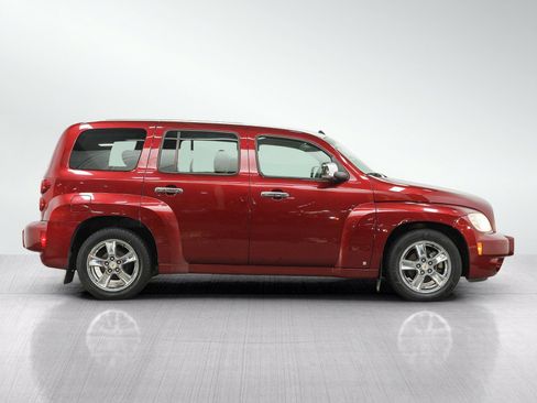 Used 2009 Chevrolet HHR LT FWD image 6