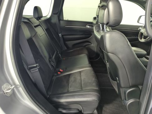 Used 2018 Jeep Grand Cherokee Altitude RWD image 30