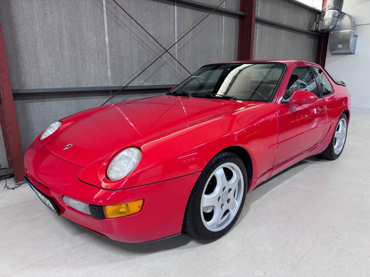 Used 1993 Porsche 968 Coupe RWD image 2