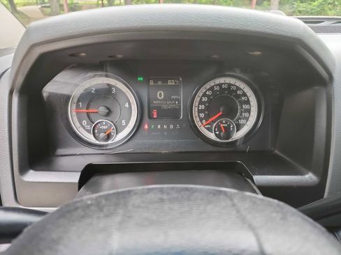 Used 2017 RAM 3500 Tradesman w/ Chrome Appearance Group AWD/4WD image 16