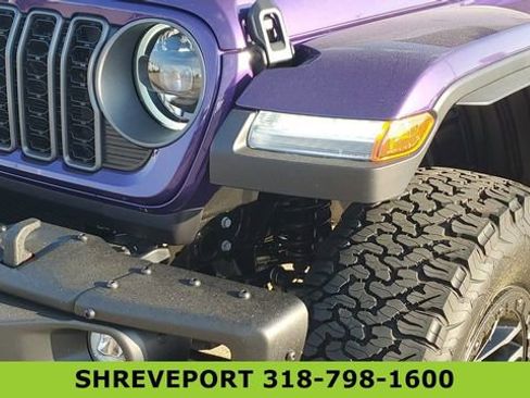 Used 2026 Jeep Wrangler Unlimited Rubicon AWD/4WD image 17