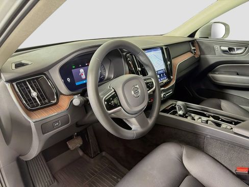 Certified 2023 Volvo XC60 B5 Plus w/ Climate Package AWD/4WD image 10