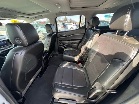 Used 2020 GMC Acadia SLT w/ Premium Package image 19