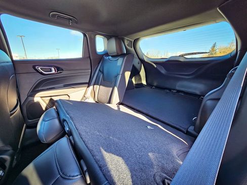 New 2026 Jeep Compass Latitude AWD/4WD image 32
