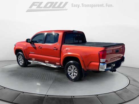 Used 2016 Toyota Tacoma SR5 image 6