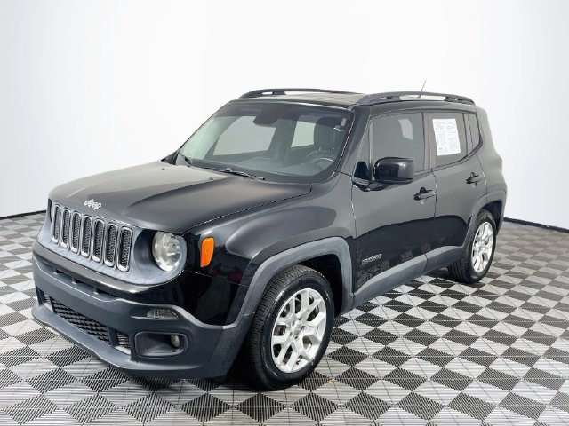 Used 2015 Jeep Renegade Latitude w/ Popular Equipment Group FWD image 4