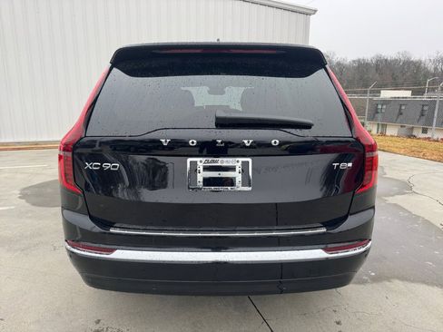 New 2026 Volvo XC90 T8 Plus w/ Protection Package Premier image 14