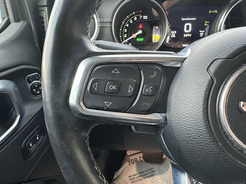 Used 2022 Jeep Wrangler Unlimited Sahara w/ Cold Weather Group image 18