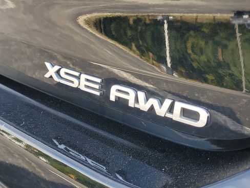 Certified 2022 Toyota Highlander XSE image 6