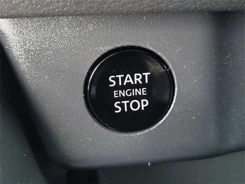 Certified 2025 Nissan Rogue SV w/ SV Premium Package image 19