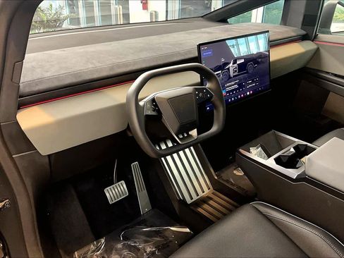 Used 2024 Tesla Cybertruck Cyberbeast image 18