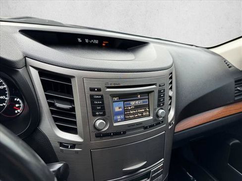 Used 2014 Subaru Outback 2.5i Limited w/ Popular Package #1B AWD/4WD image 10
