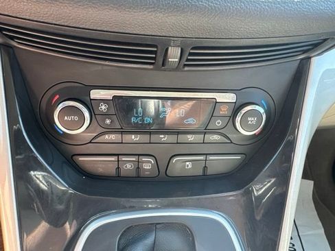 Used 2016 Ford C-MAX Energi SEL FWD image 18