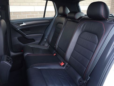 Used 2018 Volkswagen Golf 4-Door FWD image 22
