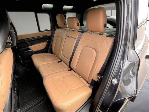 New 2026 Land Rover Defender 110 X-Dynamic SE AWD/4WD image 10