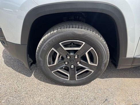 New 2026 Jeep Cherokee Limited AWD/4WD image 8