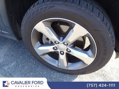 Used 2021 Jeep Grand Cherokee L Limited AWD/4WD image 15