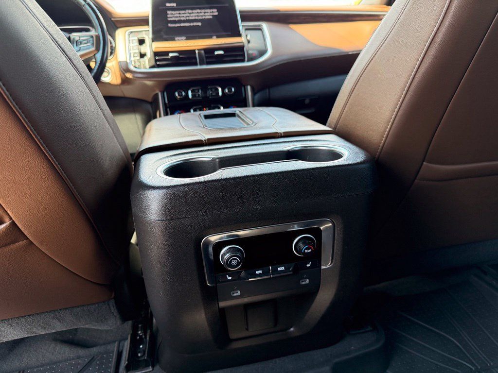 Used 2021 Chevrolet Tahoe High Country AWD/4WD image 27